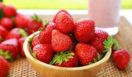 娱乐圈爆料 草莓水果,草莓水果背后的明星故事