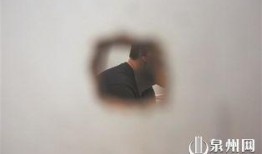 偷窥的小洞在线观看,偷窥小洞背后的秘密世界